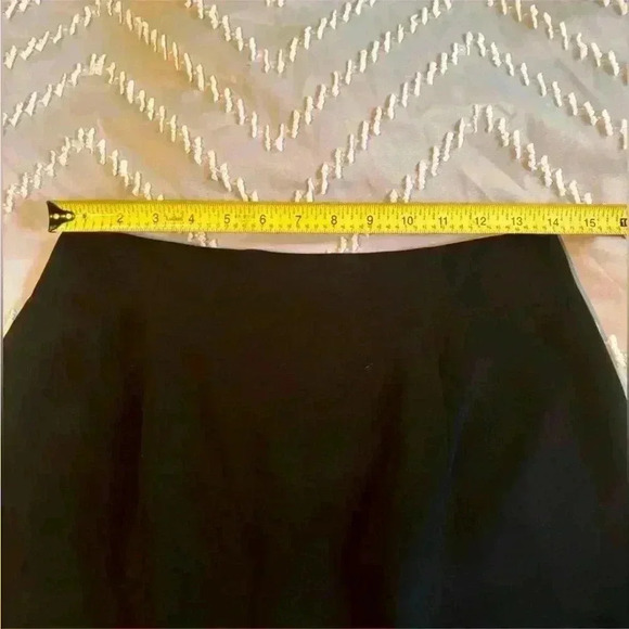 Ann Taylor Knee Length Classic Black Pencil Skirt-Fully lined Women's Size 10 - Picture 4 of 6
